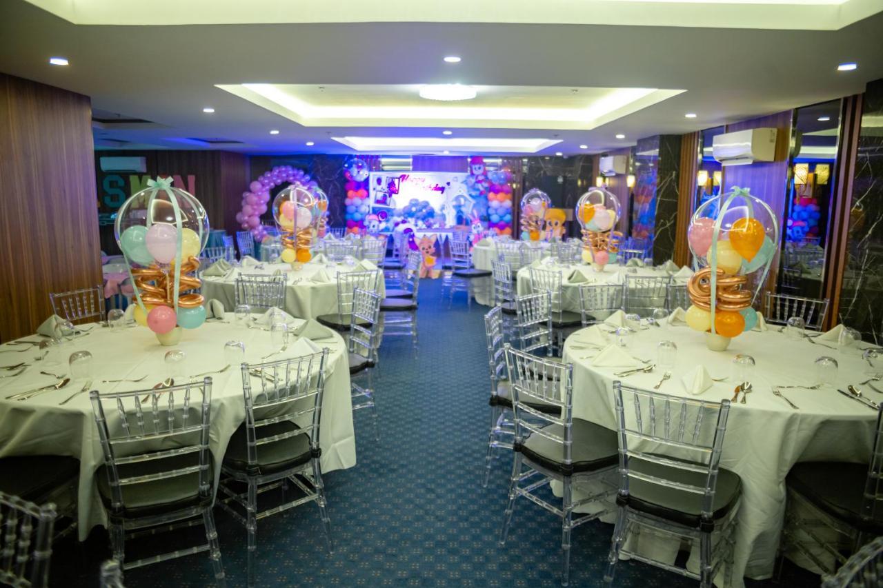 El Vistra Hotel Ángeles Extérieur photo