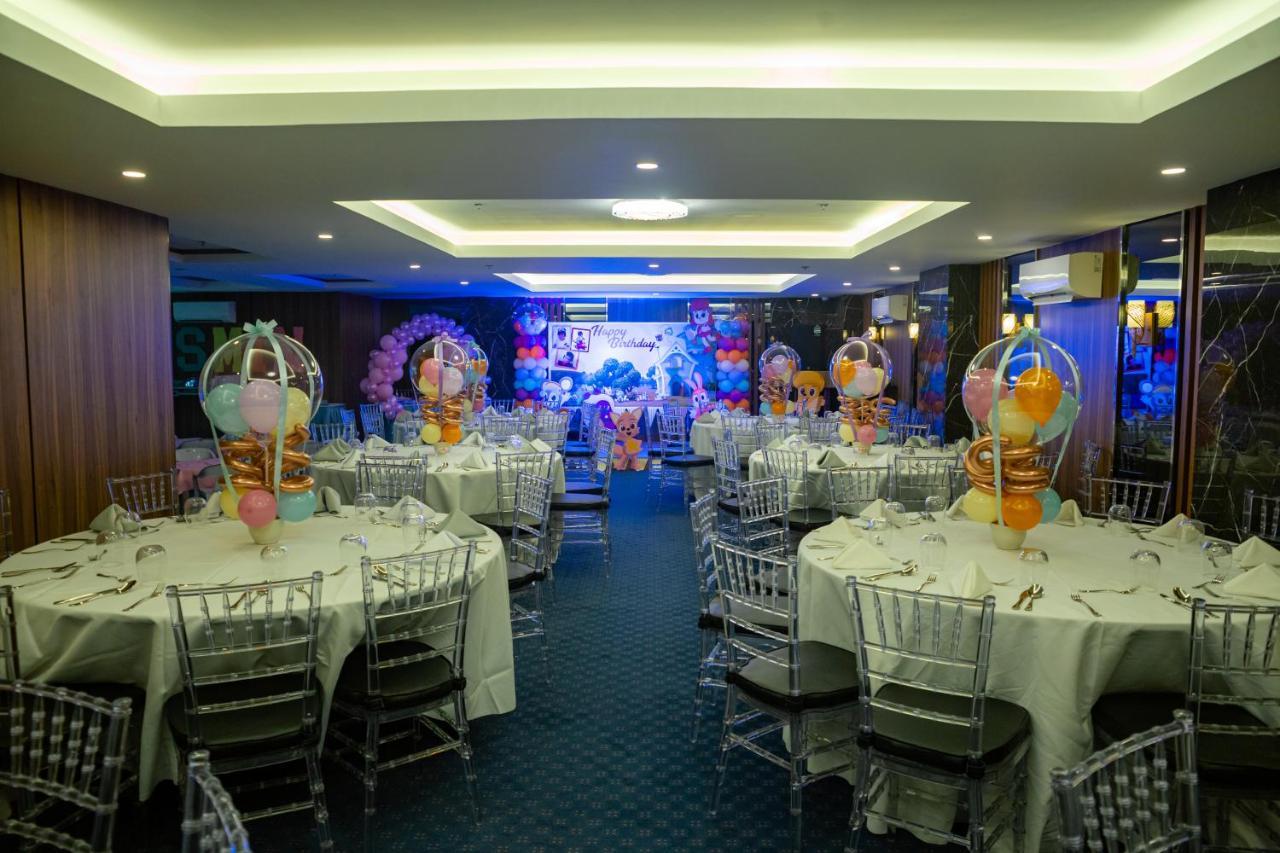 El Vistra Hotel Ángeles Extérieur photo