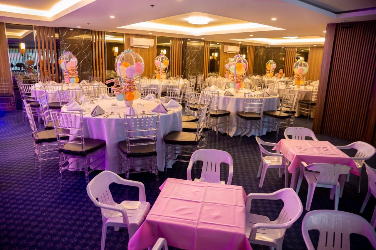 El Vistra Hotel Ángeles Extérieur photo