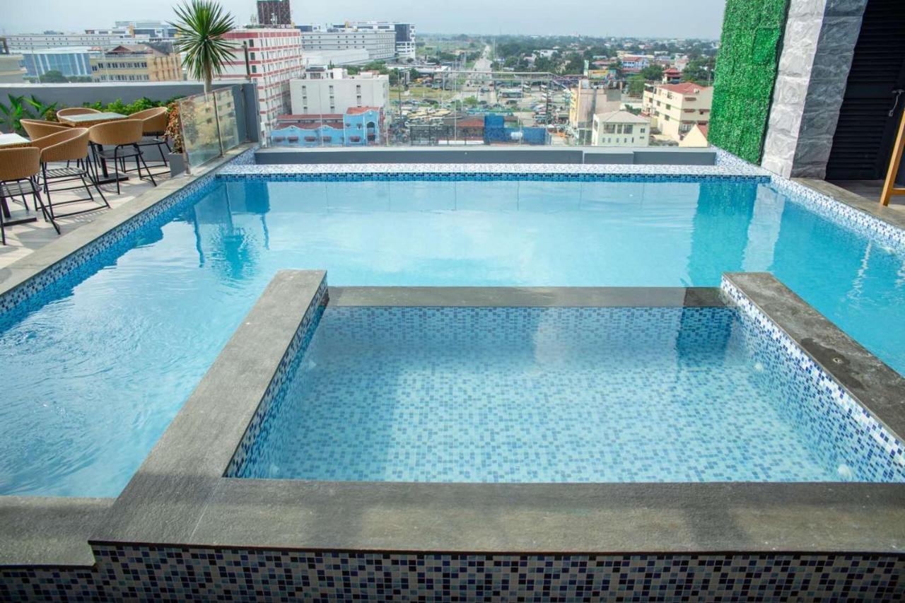 El Vistra Hotel Ángeles Extérieur photo