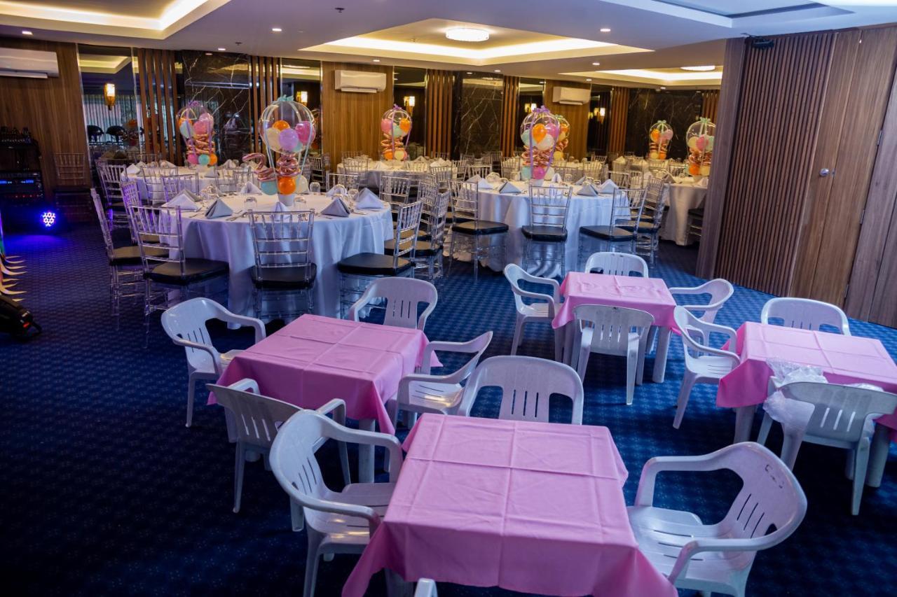 El Vistra Hotel Ángeles Extérieur photo